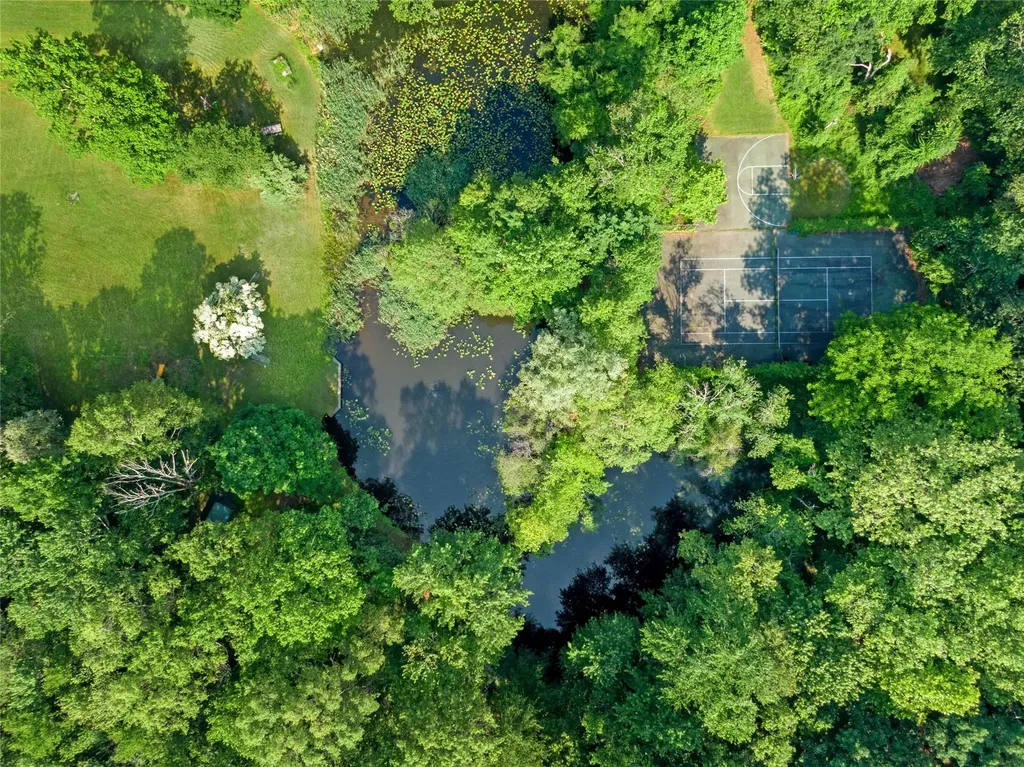 9 Van Houten Fields West Nyack NY 10994