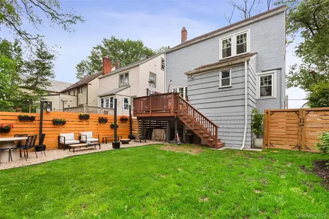 32 Central Parkway Mount Vernon NY 10552