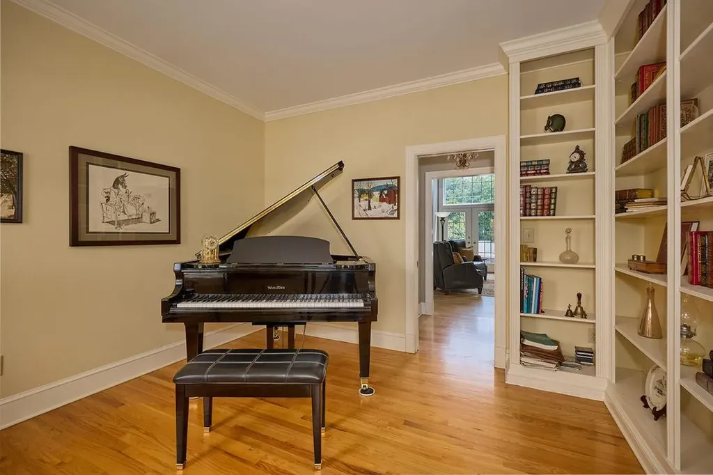 57 Coachlight Drive Poughkeepsie NY 12603