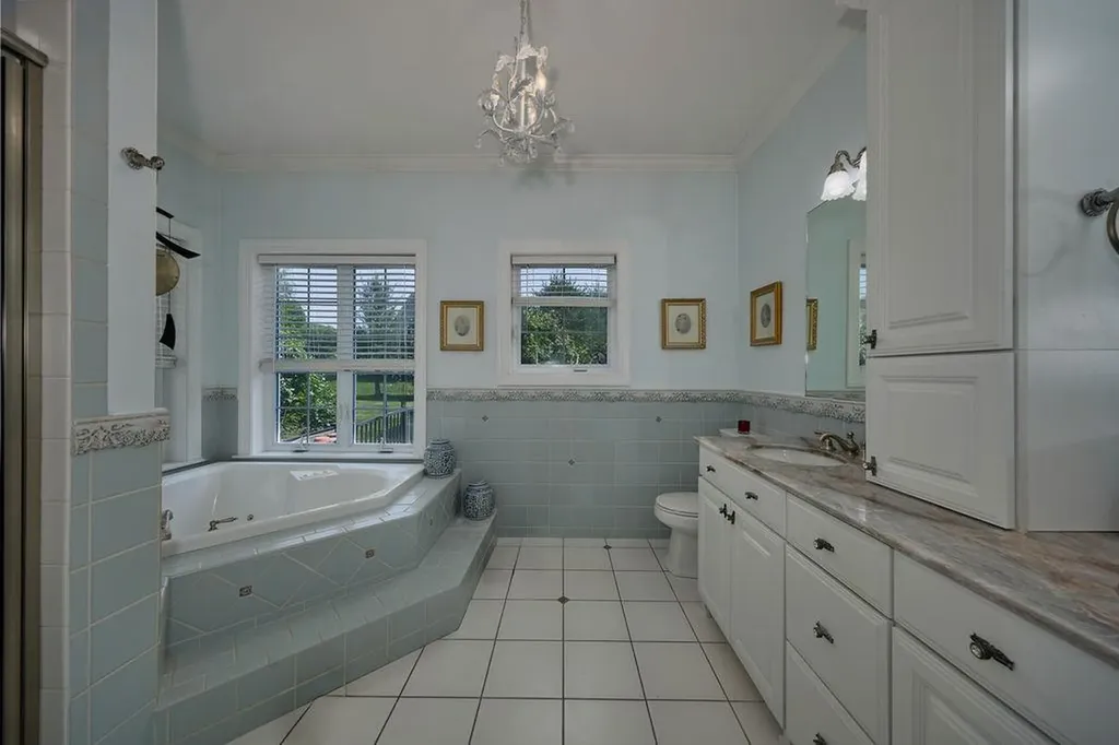 57 Coachlight Drive Poughkeepsie NY 12603