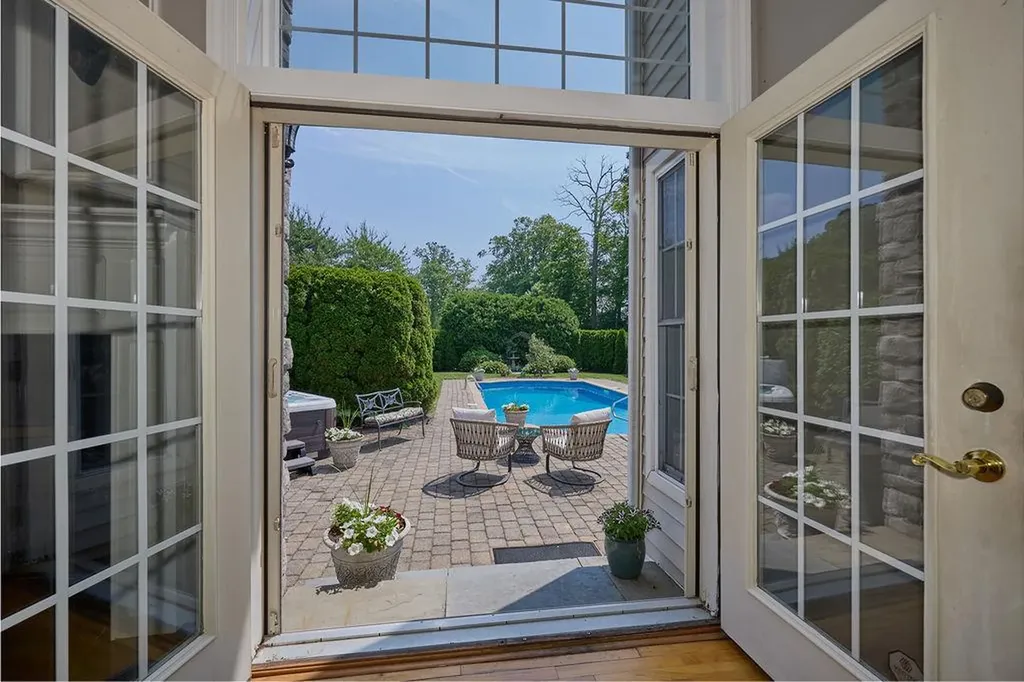 57 Coachlight Drive Poughkeepsie NY 12603