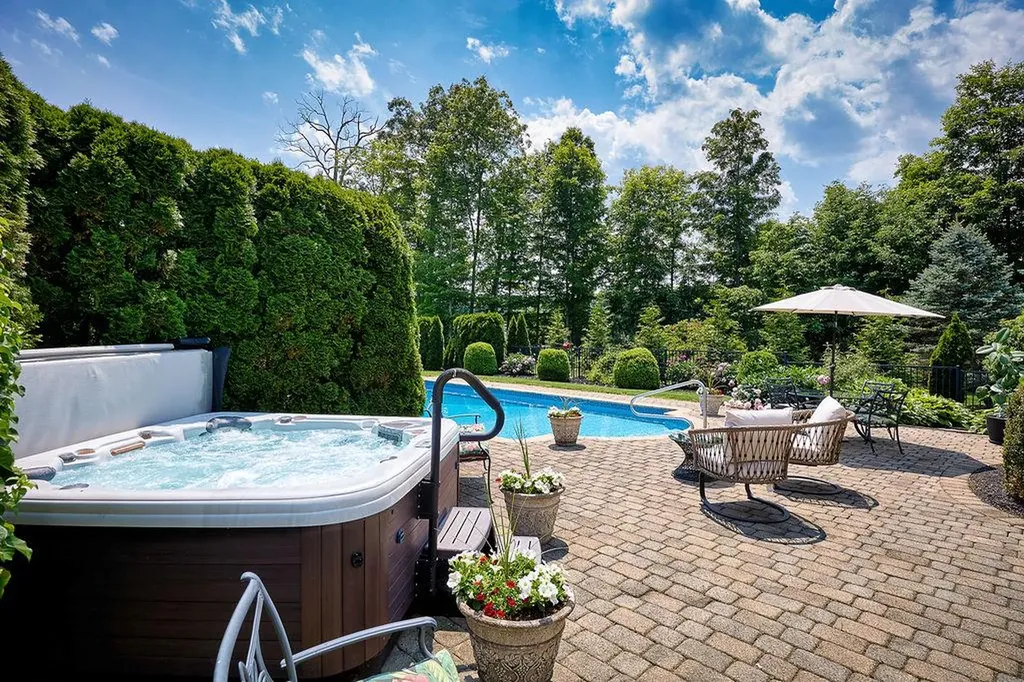 57 Coachlight Drive Poughkeepsie NY 12603