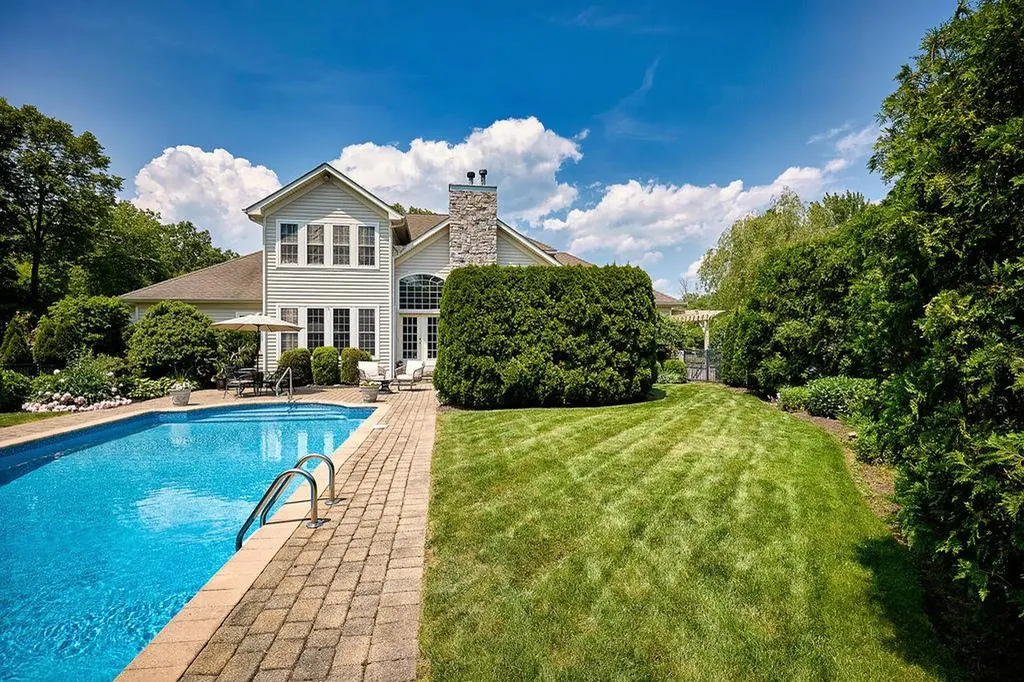 57 Coachlight Drive Poughkeepsie NY 12603
