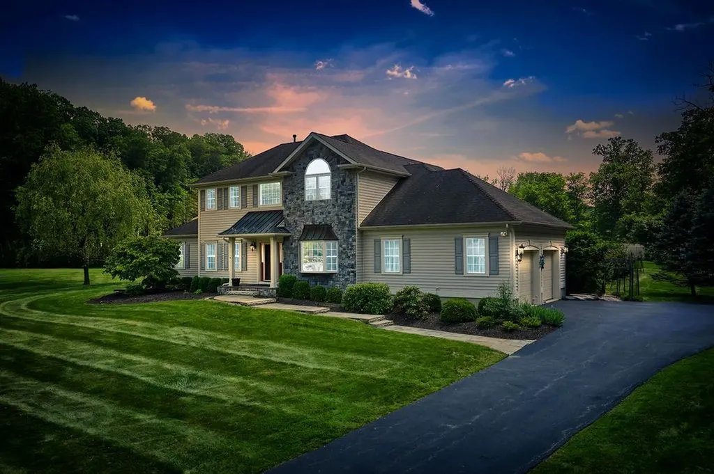 57 Coachlight Drive Poughkeepsie NY 12603