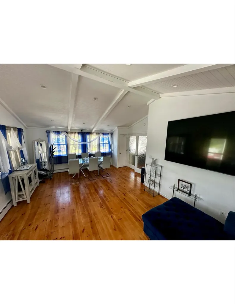 1300 Burlingham Road Pine Bush NY 12566