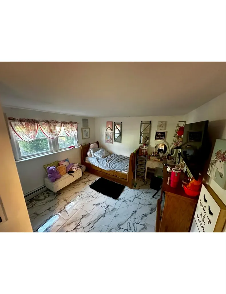 1300 Burlingham Road Pine Bush NY 12566