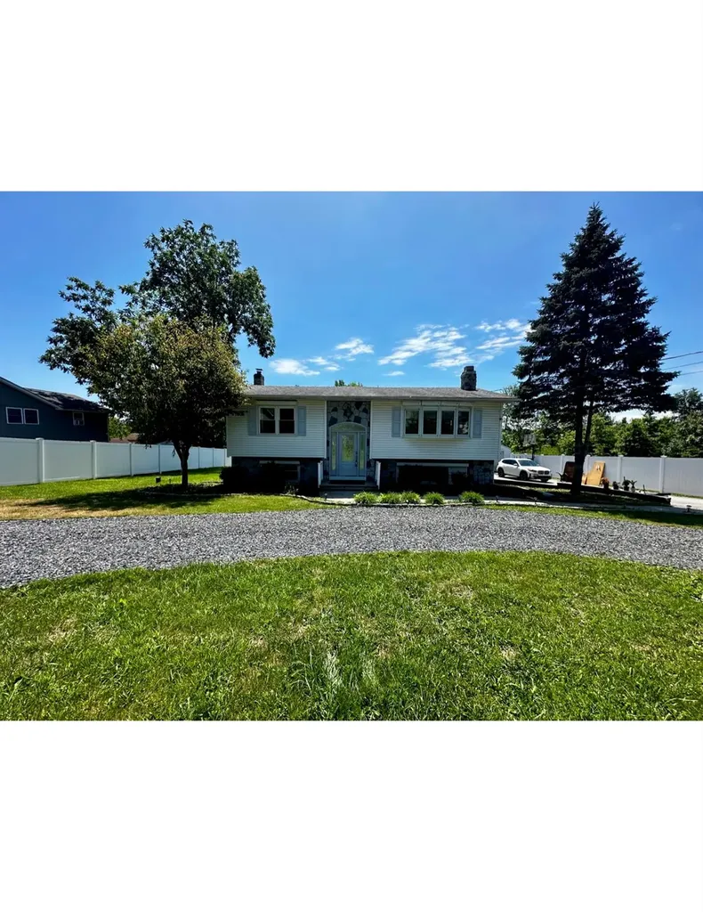 1300 Burlingham Road Pine Bush NY 12566