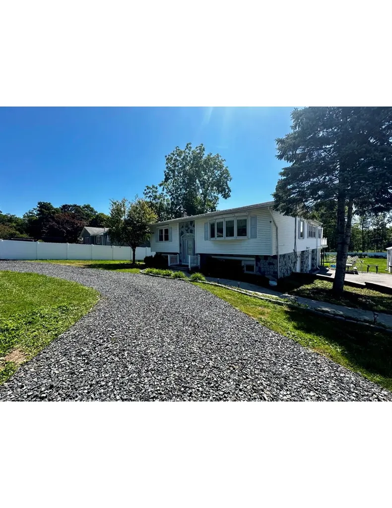 1300 Burlingham Road Pine Bush NY 12566