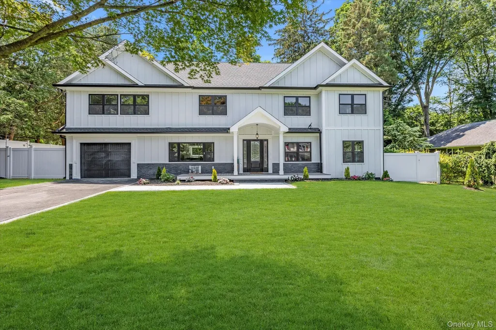 15 Severin Place Huntington NY 11743