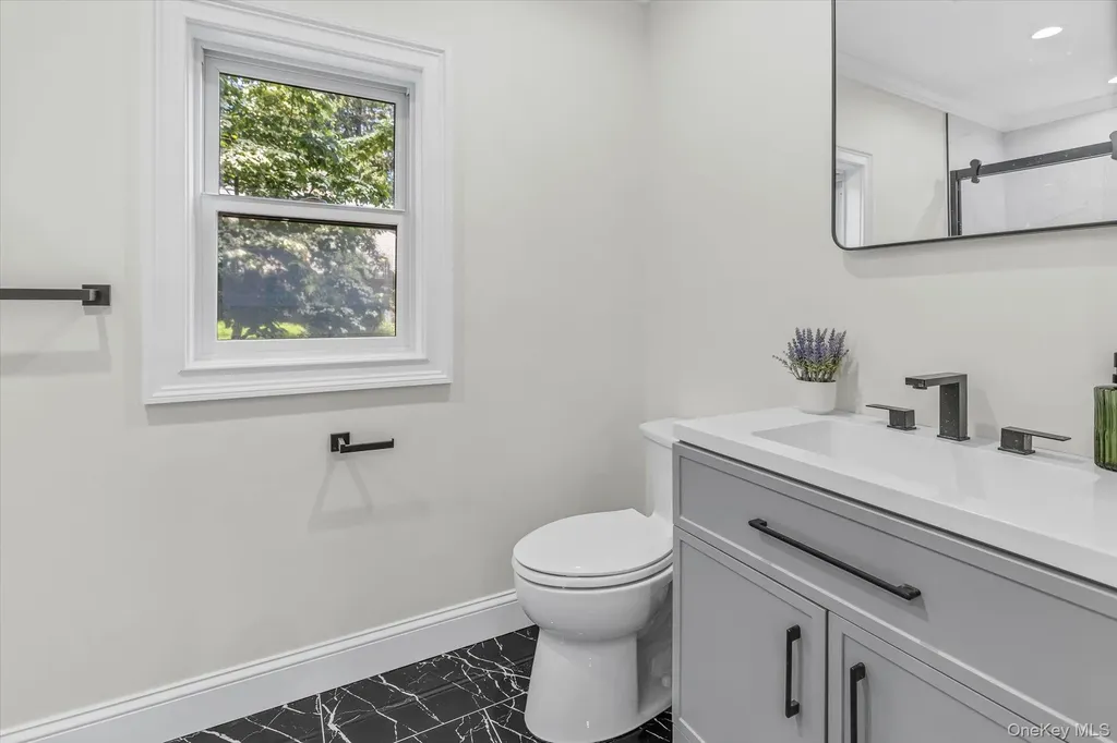 15 Severin Place Huntington NY 11743
