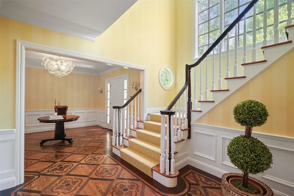 28 Stone Paddock Place Bedford NY 10506