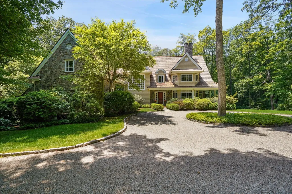 28 Stone Paddock Place Bedford NY 10506