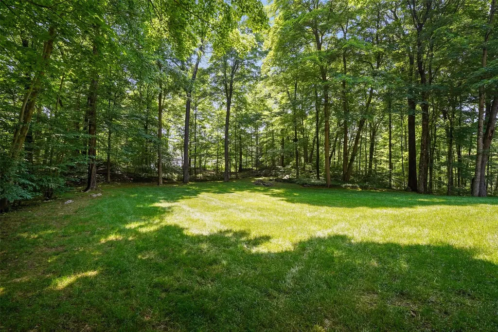 28 Stone Paddock Place Bedford NY 10506