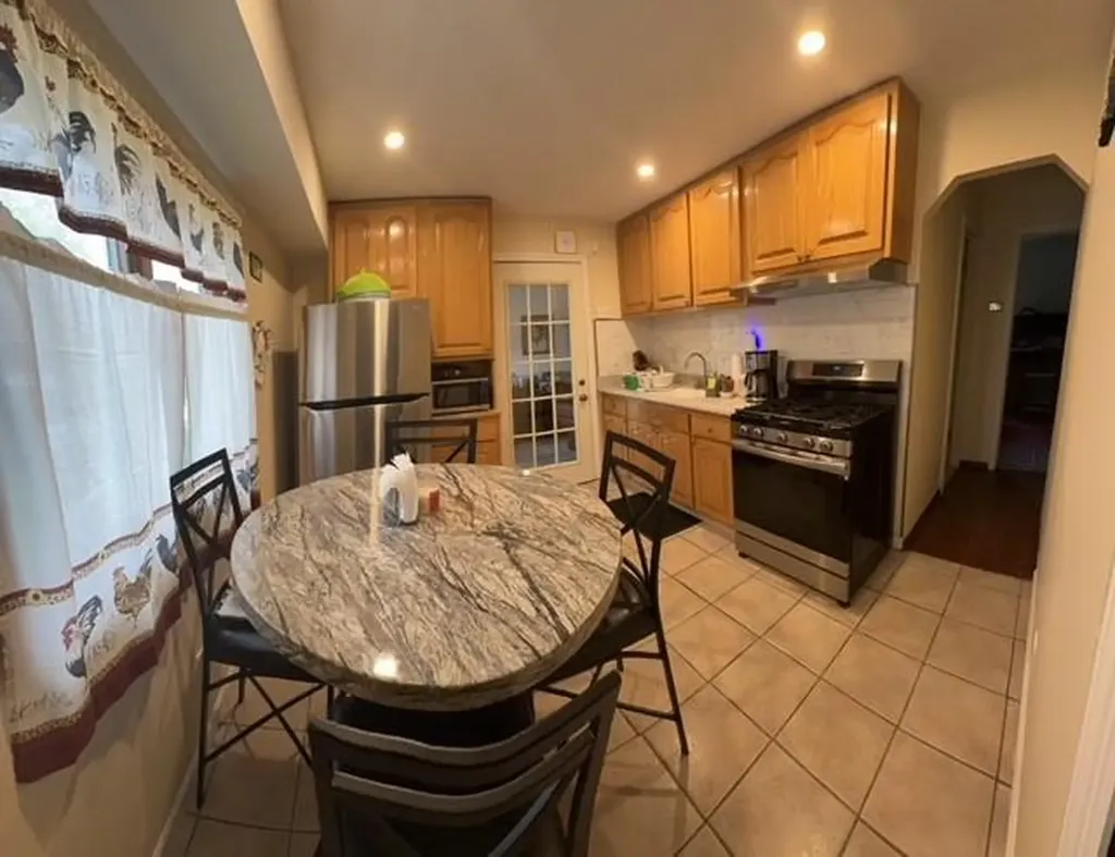 8 Hickory Street Central Islip NY 11722