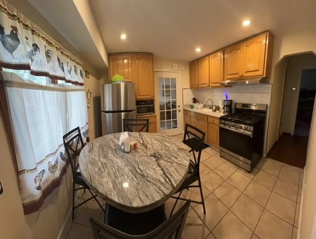 8 Hickory Street Central Islip NY 11722