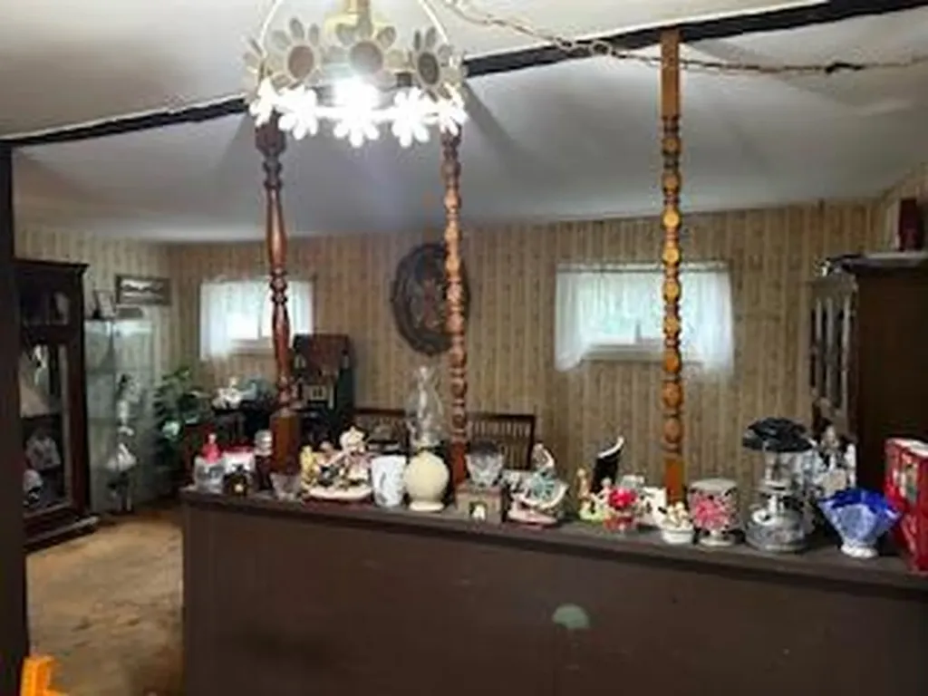 8 Hickory Street Central Islip NY 11722