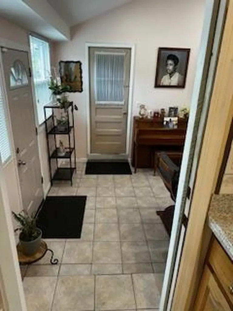 8 Hickory Street Central Islip NY 11722