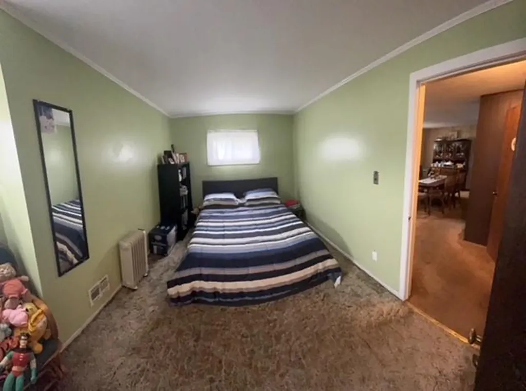 8 Hickory Street Central Islip NY 11722