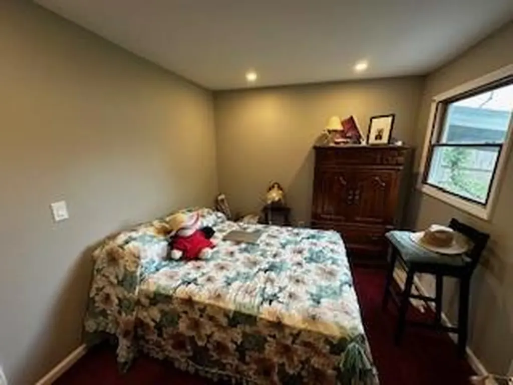 8 Hickory Street Central Islip NY 11722