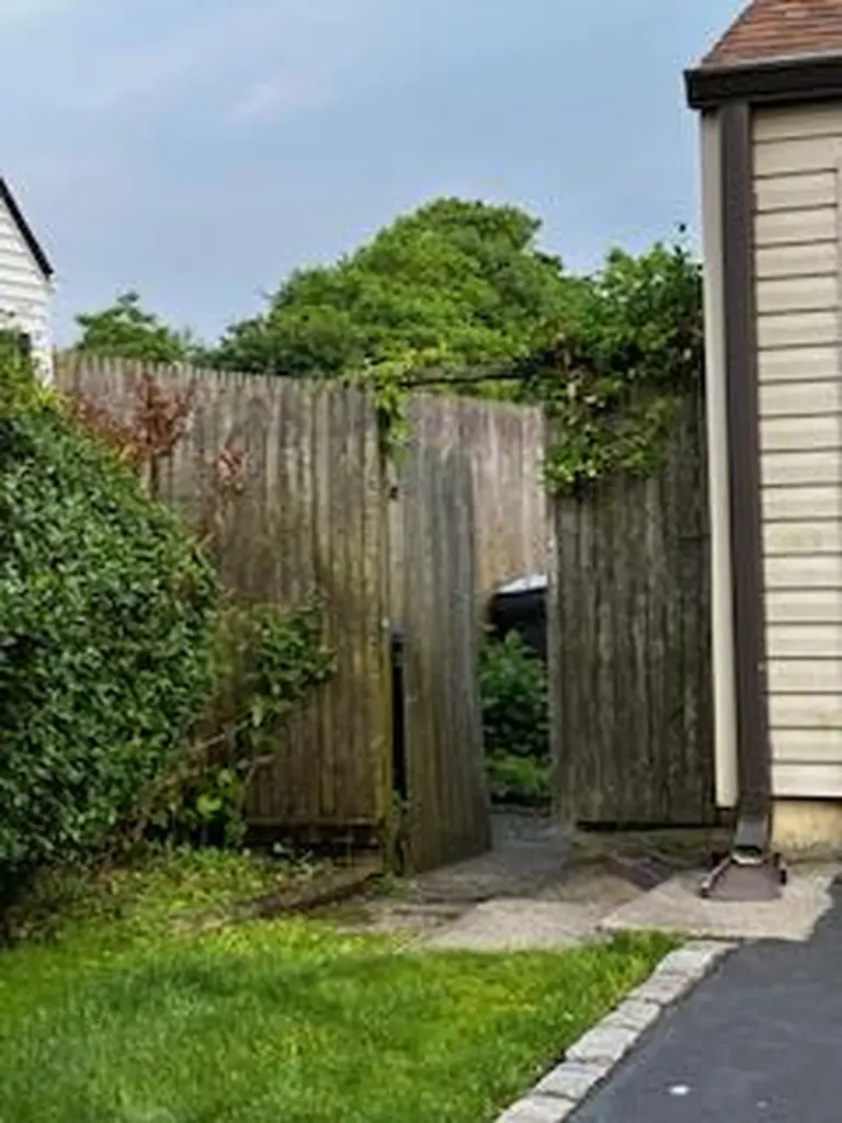 8 Hickory Street Central Islip NY 11722
