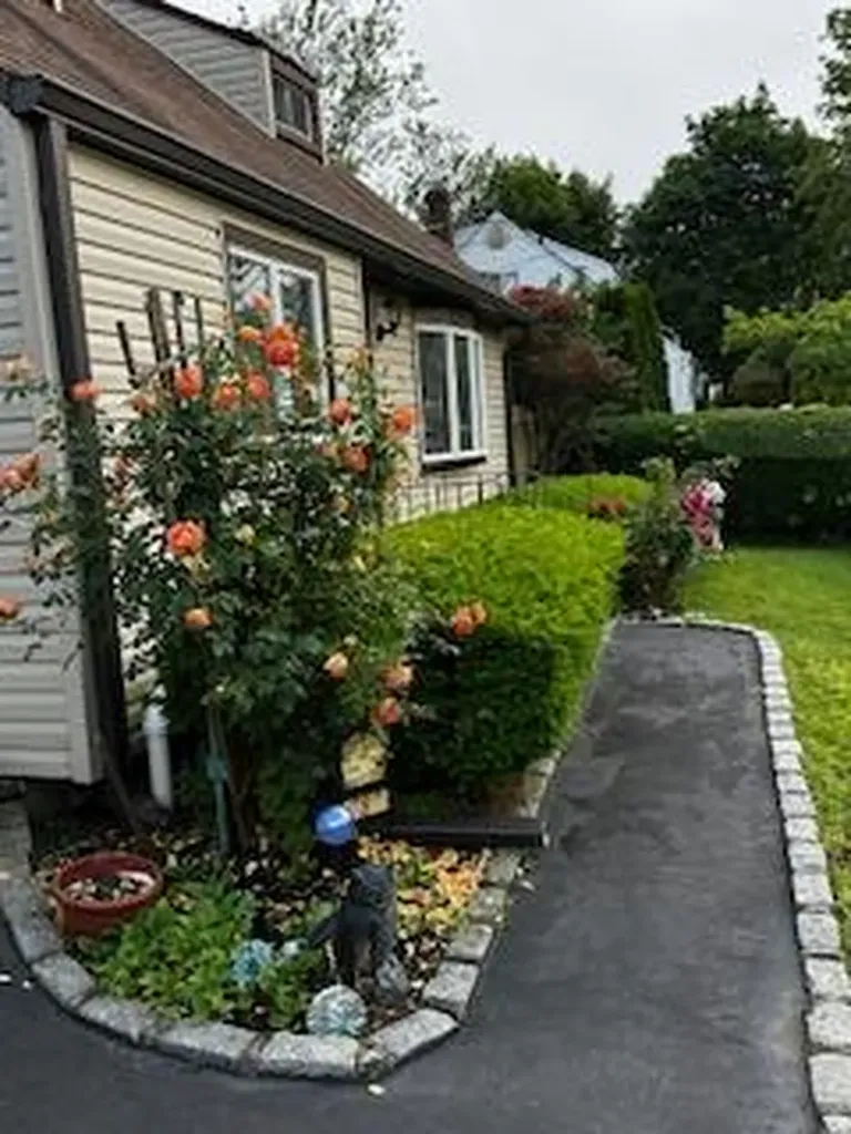8 Hickory Street Central Islip NY 11722
