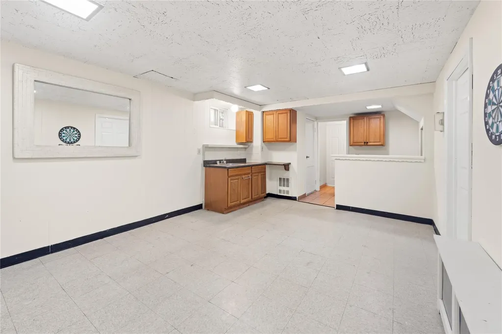 62 Murray Avenue Yonkers NY 10704