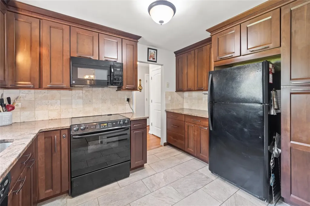 62 Murray Avenue Yonkers NY 10704
