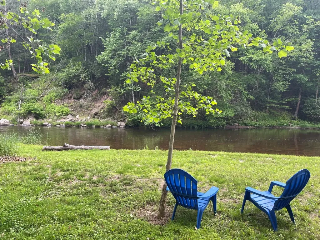 4261 State Route 17b Callicoon NY 12723
