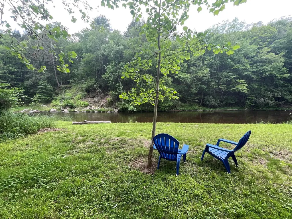 4261 State Route 17b Callicoon NY 12723