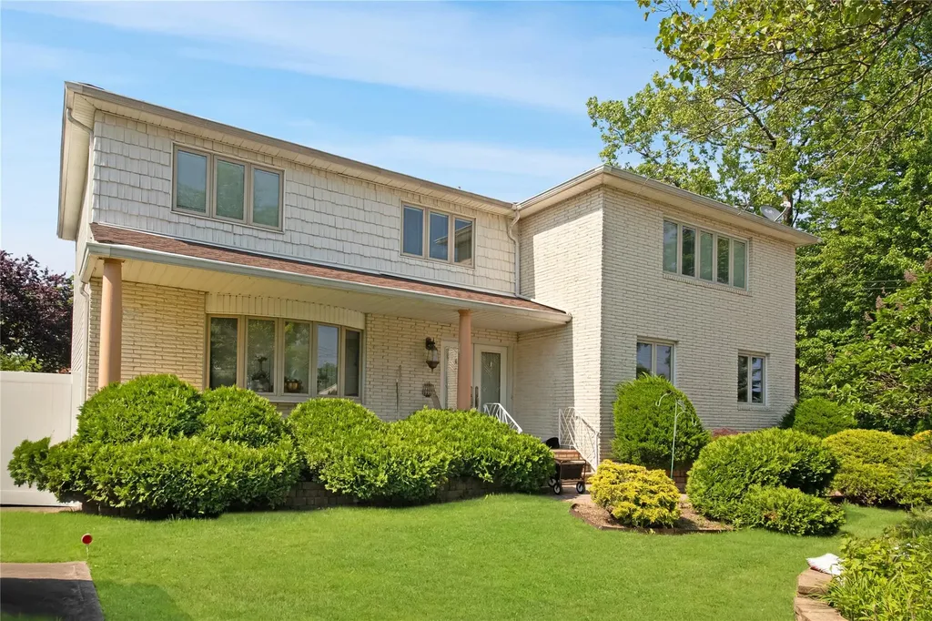 835 Ionia Avenue Staten Island NY 10309