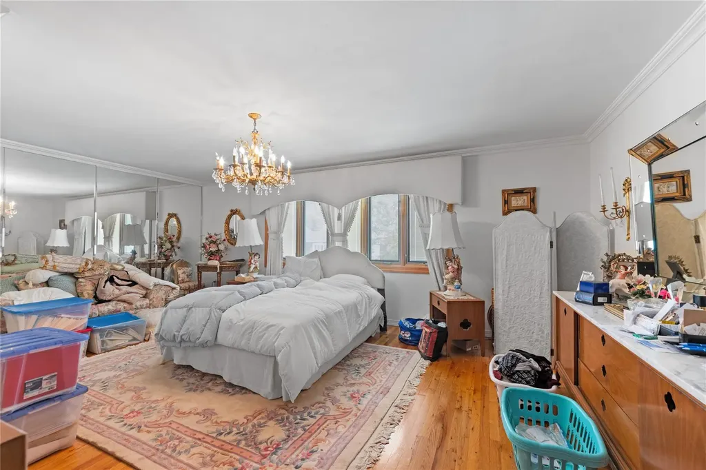 835 Ionia Avenue Staten Island NY 10309