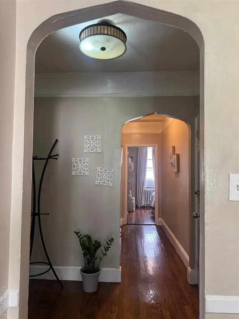 1800 Palisade Place Bronx NY 10453