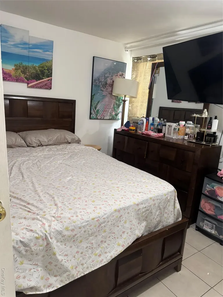 1800 Palisade Place Bronx NY 10453