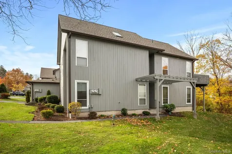 11 Woods Brooke Lane Yorktown Heights NY 10598