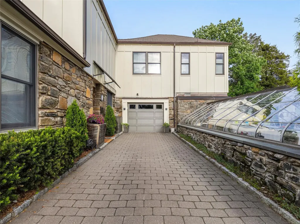 48 Cayuga Road Yonkers NY 10710
