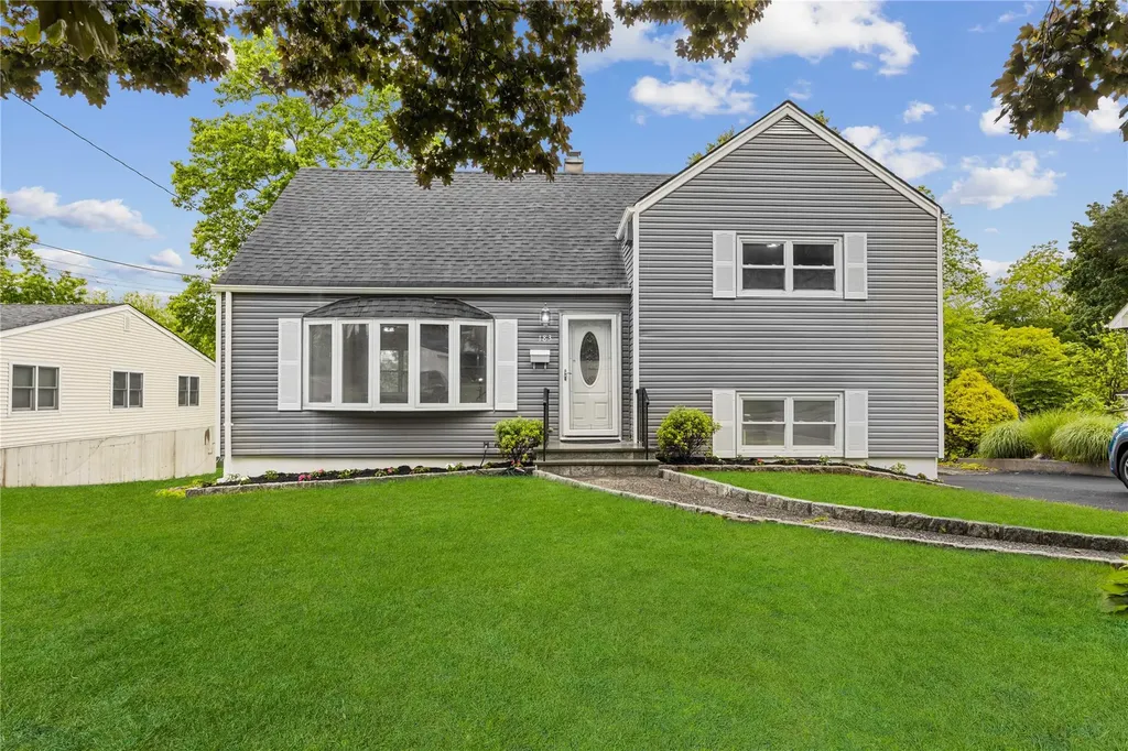 183 Pembrook Drive Yonkers NY 10710