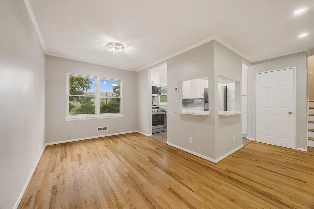 183 Pembrook Drive Yonkers NY 10710