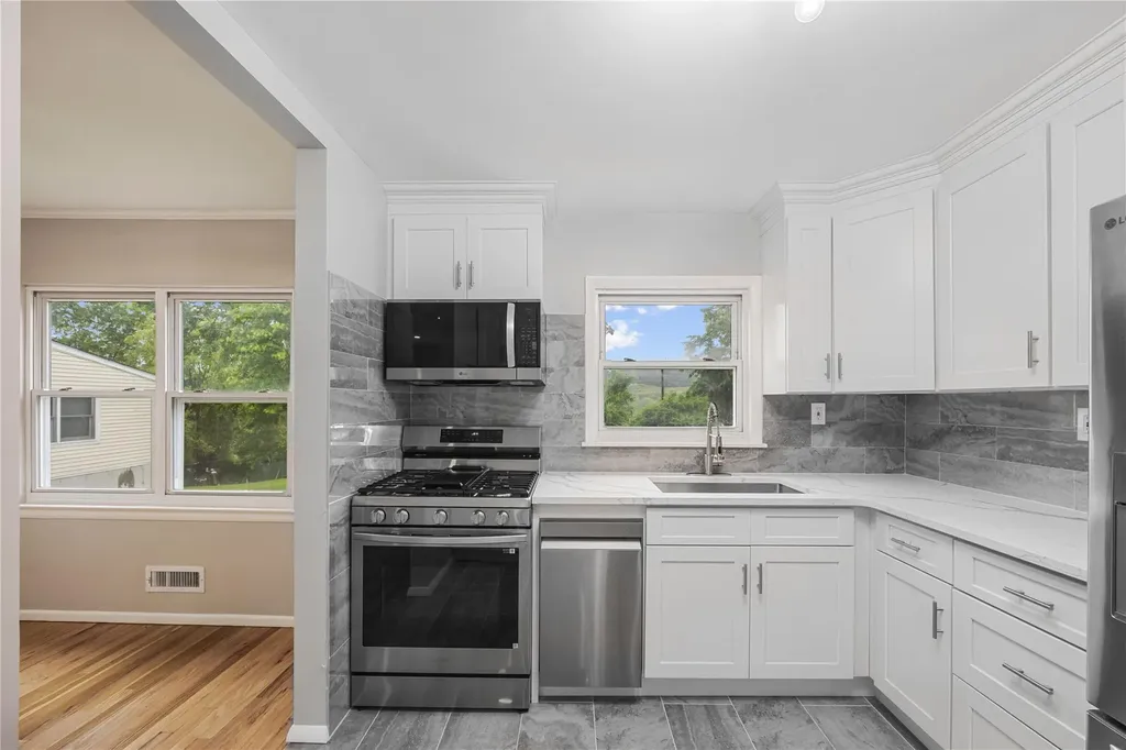 183 Pembrook Drive Yonkers NY 10710