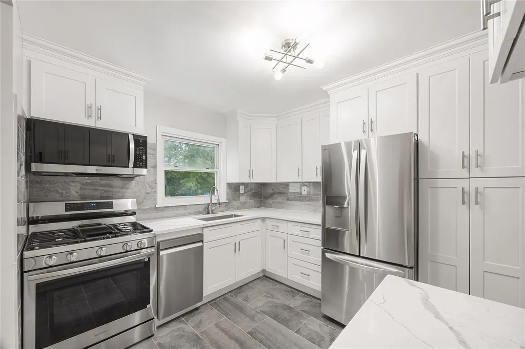 183 Pembrook Drive Yonkers NY 10710