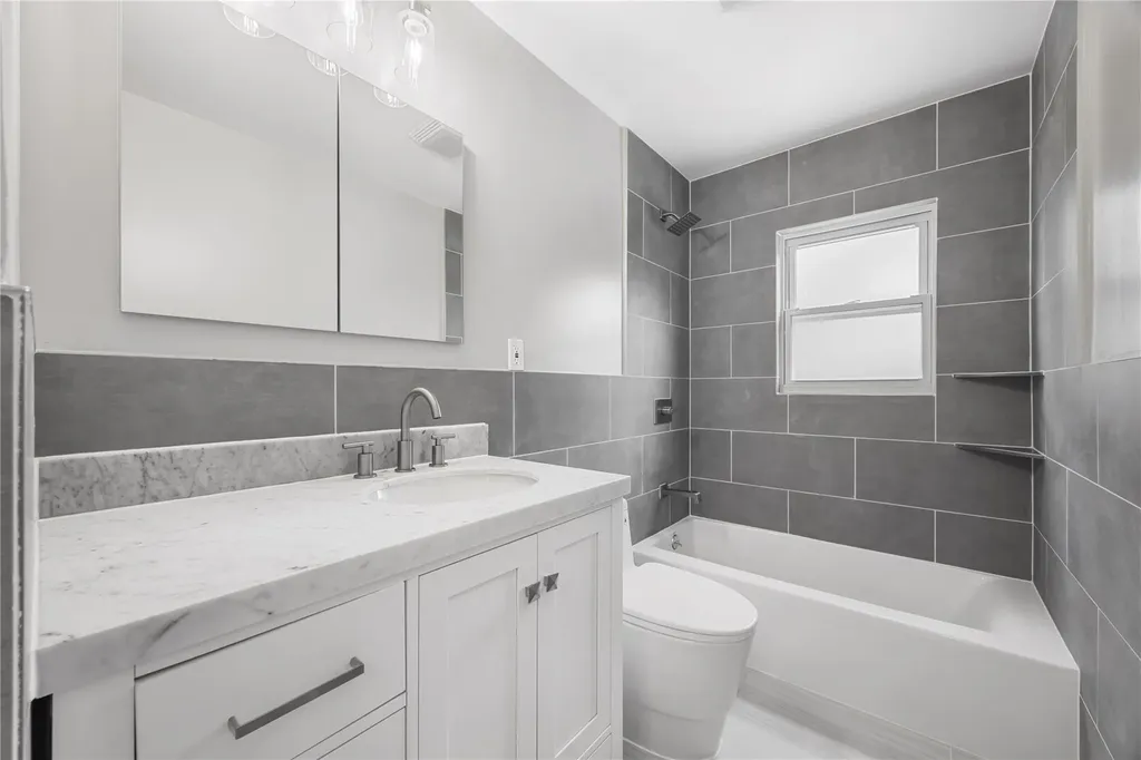 183 Pembrook Drive Yonkers NY 10710