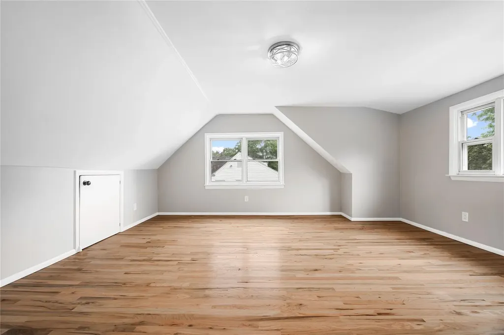 183 Pembrook Drive Yonkers NY 10710