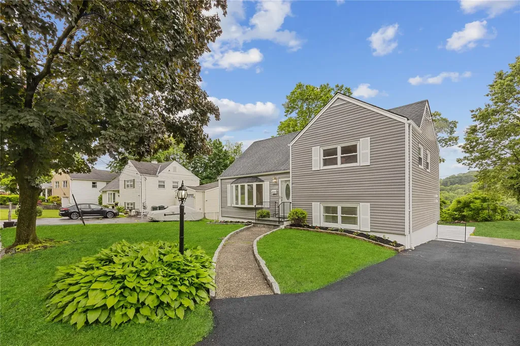 183 Pembrook Drive Yonkers NY 10710