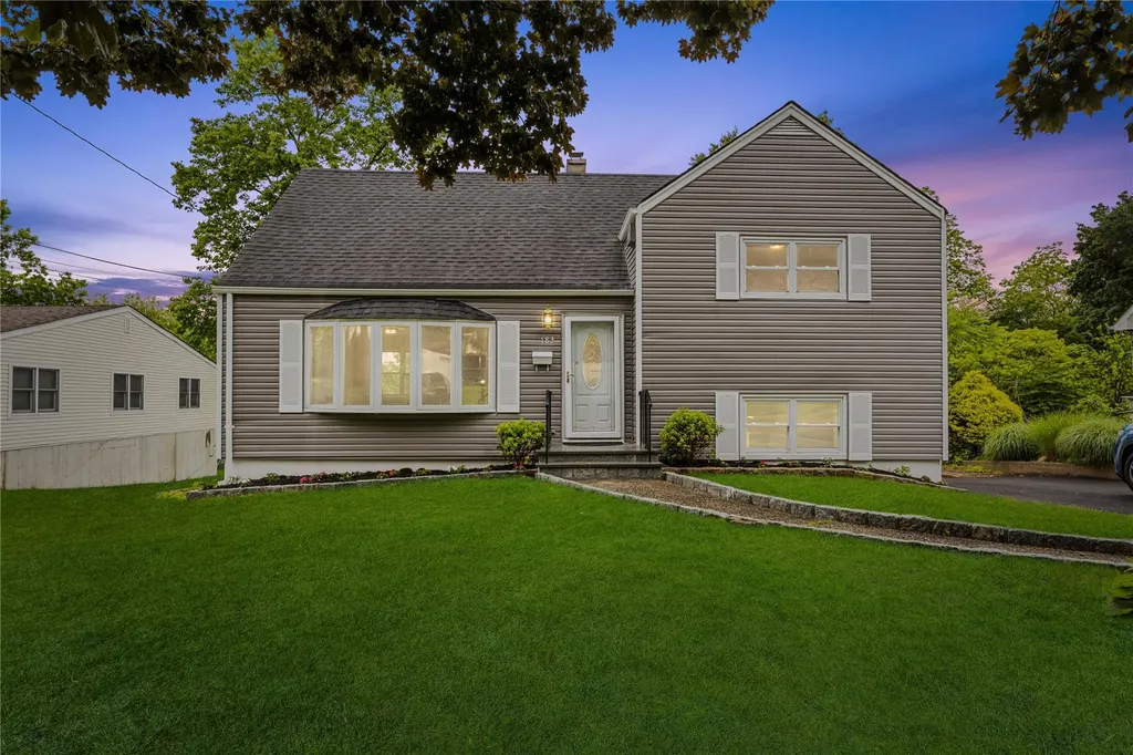 183 Pembrook Drive Yonkers NY 10710