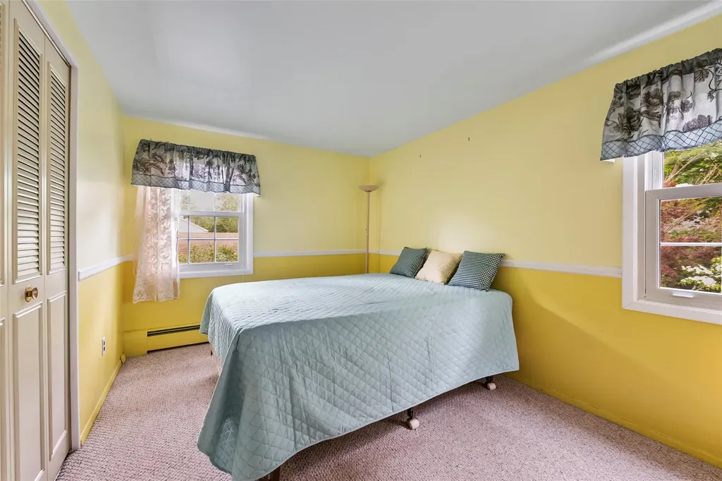 39 Sycamore Circle Stony Brook NY 11790