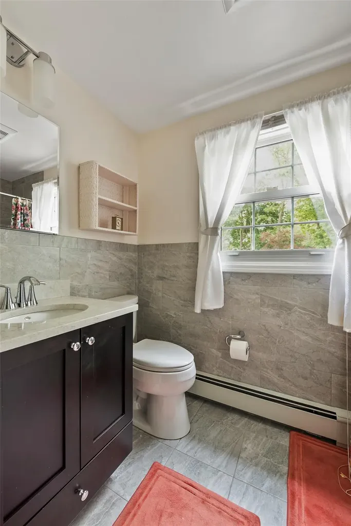 39 Sycamore Circle Stony Brook NY 11790