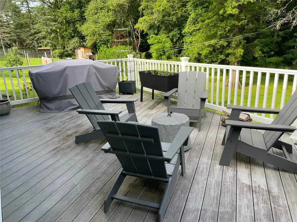 1289 State Route 208 Wallkill NY 12589