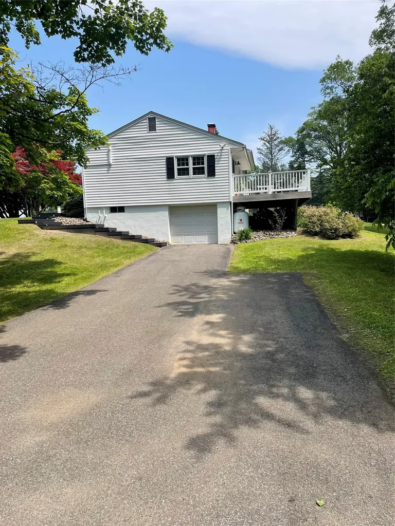 1289 State Route 208 Wallkill NY 12589