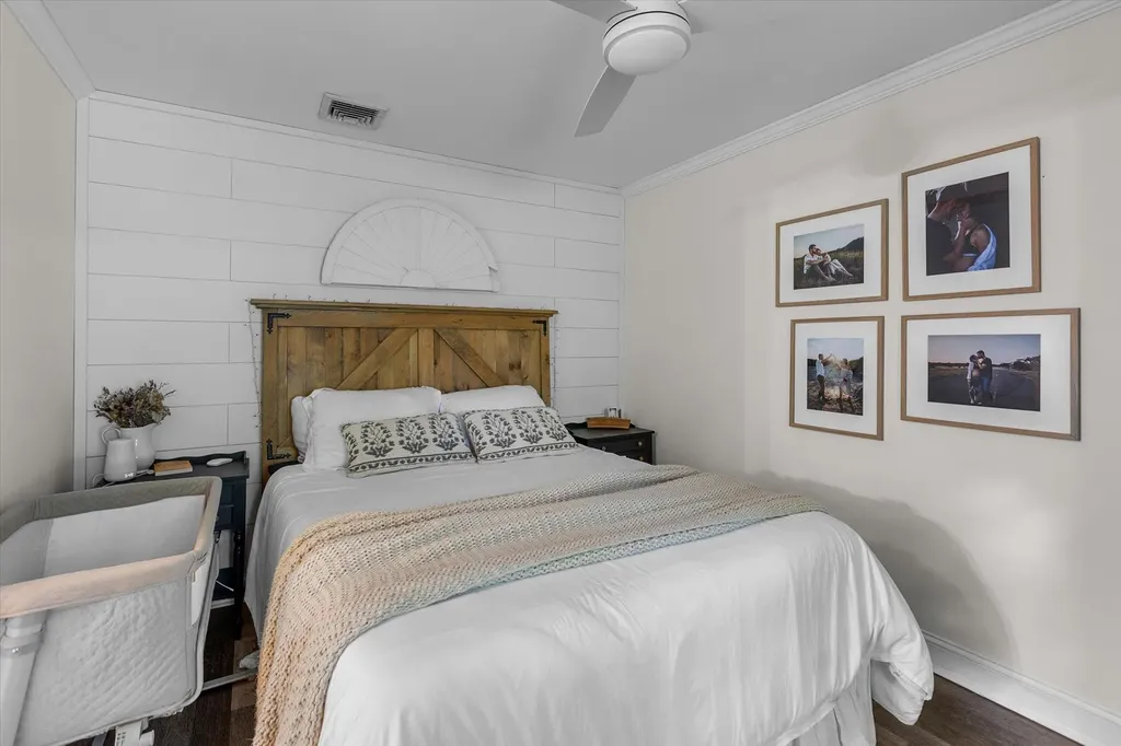 135 Vanderbilt Boulevard Oakdale NY 11769