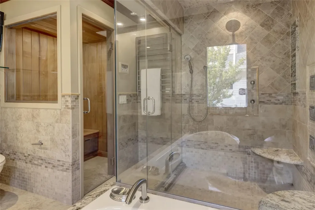 64 Highland Avenue Roslyn NY 11576