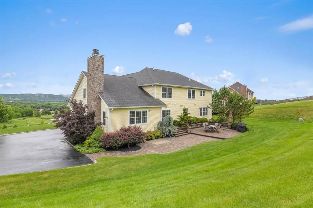 14 Eagles Watch Warwick NY 10990